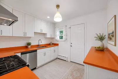 163 Miller Road, Hicksville, NY 11801 - Photo 4
