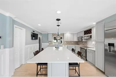 1210 Hyman Avenue, Bay Shore, NY 11706 - Photo 26
