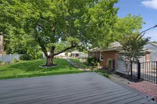 1210 Hyman Ave, Bay Shore, NY 11706 - Photo 20