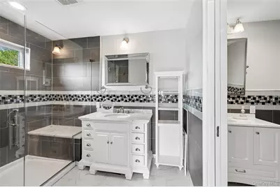 1210 Hyman Avenue, Bay Shore, NY 11706 - Photo 42