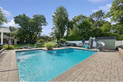 1210 Hyman Avenue, Bay Shore, NY 11706 - Photo 8