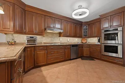 6356 76th Street, Middle Village, NY 11379 - Photo 14