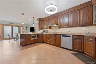 63-56 76th St, Middle Village, NY 11379 - Photo 12