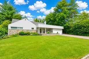 9 Arbor Rd, East Hills, NY 11577 - Photo 2