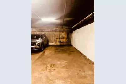 290 Collins Avenue #8E, Fleetwood, NY 10552 - Photo 16
