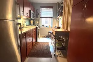 290 Collins Ave, Fleetwood, NY 10552 - Photo 8