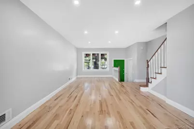 5 Notus Avenue, New York, NY 10312 - Photo 6