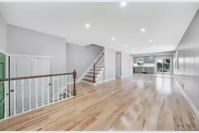 5 Notus Avenue, New York, NY 10312 - Photo 4