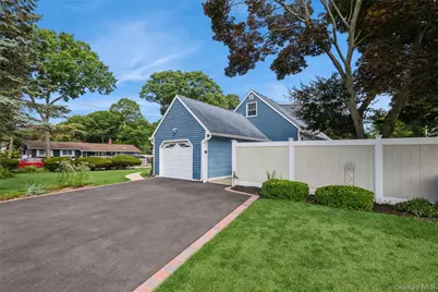 87 Center Street, Ronkonkoma, NY 11779 - Photo 24