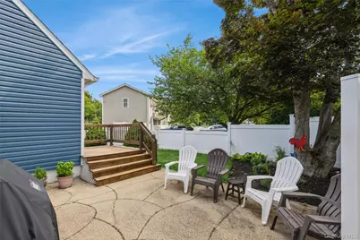 87 Center Street, Ronkonkoma, NY 11779 - Photo 22
