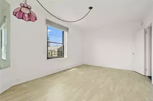109-14 Ascan Ave, Forest Hills, NY 11375 - Photo 18
