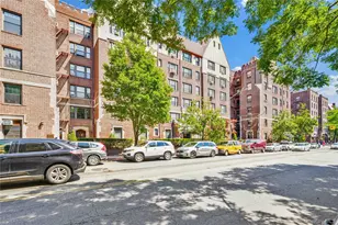 109-14 Ascan Ave, Forest Hills, NY 11375 - Photo 2