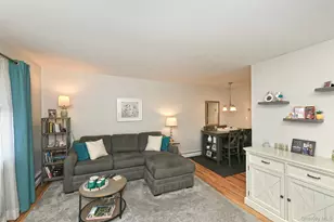 490 Main St, Farmingdale, NY 11735 - Photo 2