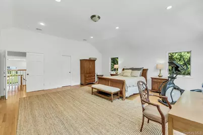10 Winter Lane, Dix Hills, NY 11746 - Photo 18