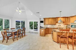 10 Winter Ln, Dix Hills, NY 11746 - Photo 12