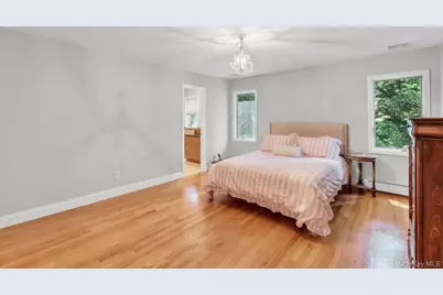 10 Winter Lane, Dix Hills, NY 11746 - Photo 20