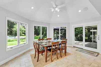 10 Winter Lane, Dix Hills, NY 11746 - Photo 10