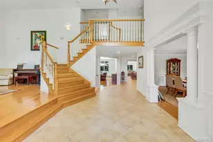 10 Winter Ln, Dix Hills, NY 11746 - Photo 4