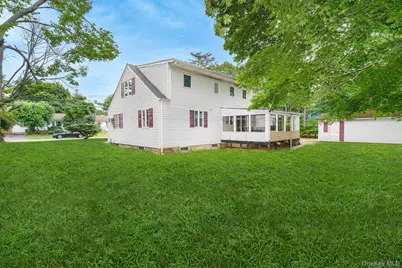 246 Columbus Avenue, West Babylon, NY 11704 - Photo 24