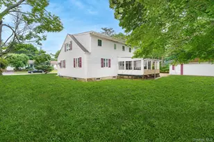 246 Columbus Ave, West Babylon, NY 11704 - Photo 24