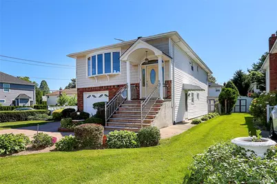 49 Lee Avenue, Albertson, NY 11507 - Photo 2
