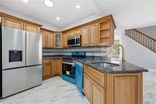 136 Elm St, Valley Stream, NY 11580 - Photo 18