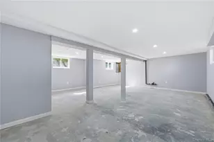 136 Elm St, Valley Stream, NY 11580 - Photo 12