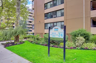 166-10 Powells Cove Blvd, Whitestone, NY 11357 - Photo 4