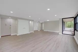 166-10 Powells Cove Blvd, Whitestone, NY 11357 - Photo 18