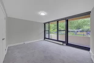 166-10 Powells Cove Blvd, Whitestone, NY 11357 - Photo 12