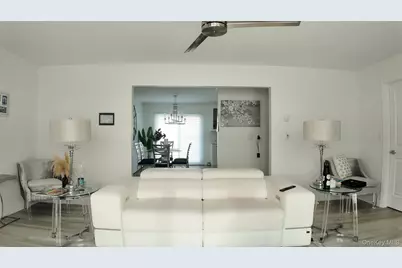 10 Lenox Court Court #807, Suffern, NY 10901 - Photo 8
