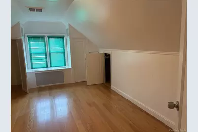 6911 180th Street, Fresh Meadows, NY 11365 - Photo 16