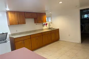 69-11 180th St, Fresh Meadows, NY 11365 - Photo 26
