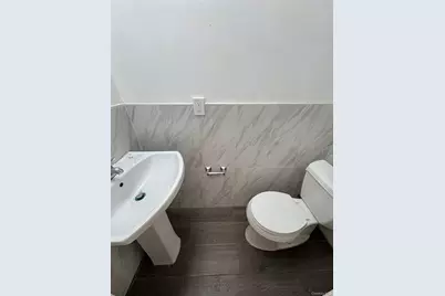 16718 Hillside Avenue #2nd floor, Jamaica, NY 11432 - Photo 4