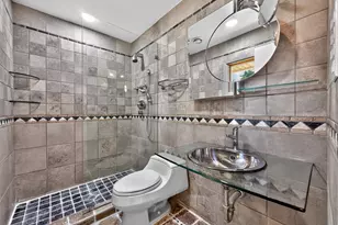 81 Carriage Ln, Roslyn Heights, NY 11577 - Photo 20