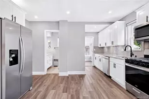 117 Walnut St, West Hempstead, NY 11552 - Photo 8