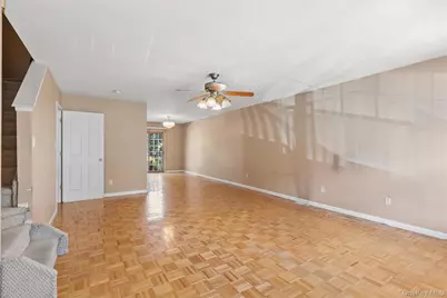 1601 Johnson Avenue #16, Elmont, NY 11003 - Photo 6