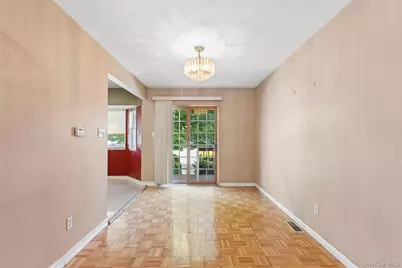 1601 Johnson Avenue #16, Elmont, NY 11003 - Photo 10