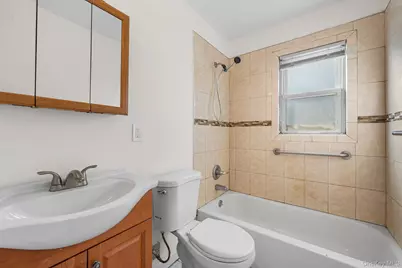 17204 Amelia Road, Jamaica, NY 11434 - Photo 12