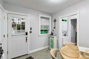 22 Town Path, Glen Cove, NY 11542 - Photo 10