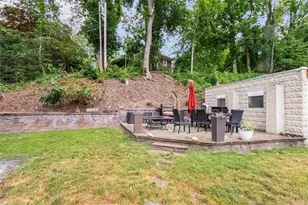 22 Town Path, Glen Cove, NY 11542 - Photo 2