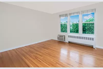 25 Trinity Place #3J, New Rochelle, NY 10805 - Photo 4