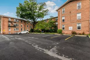 25 Trinity Pl, New Rochelle, NY 10805 - Photo 14