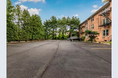 25 Trinity Place #3J, New Rochelle, NY 10805 - Photo 12