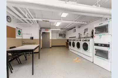25 Trinity Place #3J, New Rochelle, NY 10805 - Photo 10