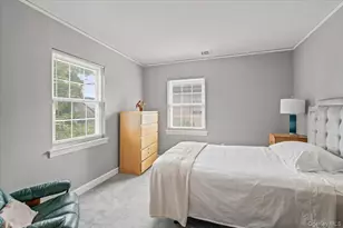 24 Overlook Rd, Great Neck, NY 11020 - Photo 20