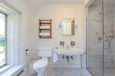 1 Pond Road, Glen Cove, NY 11542 - Photo 26