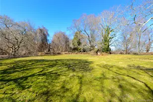 1 Pond Rd, Glen Cove, NY 11542 - Photo 34