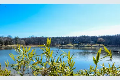 1 Pond Road, Glen Cove, NY 11542 - Photo 30