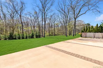 219 Carnation Drive, Farmingdale, NY 11735 - Photo 30